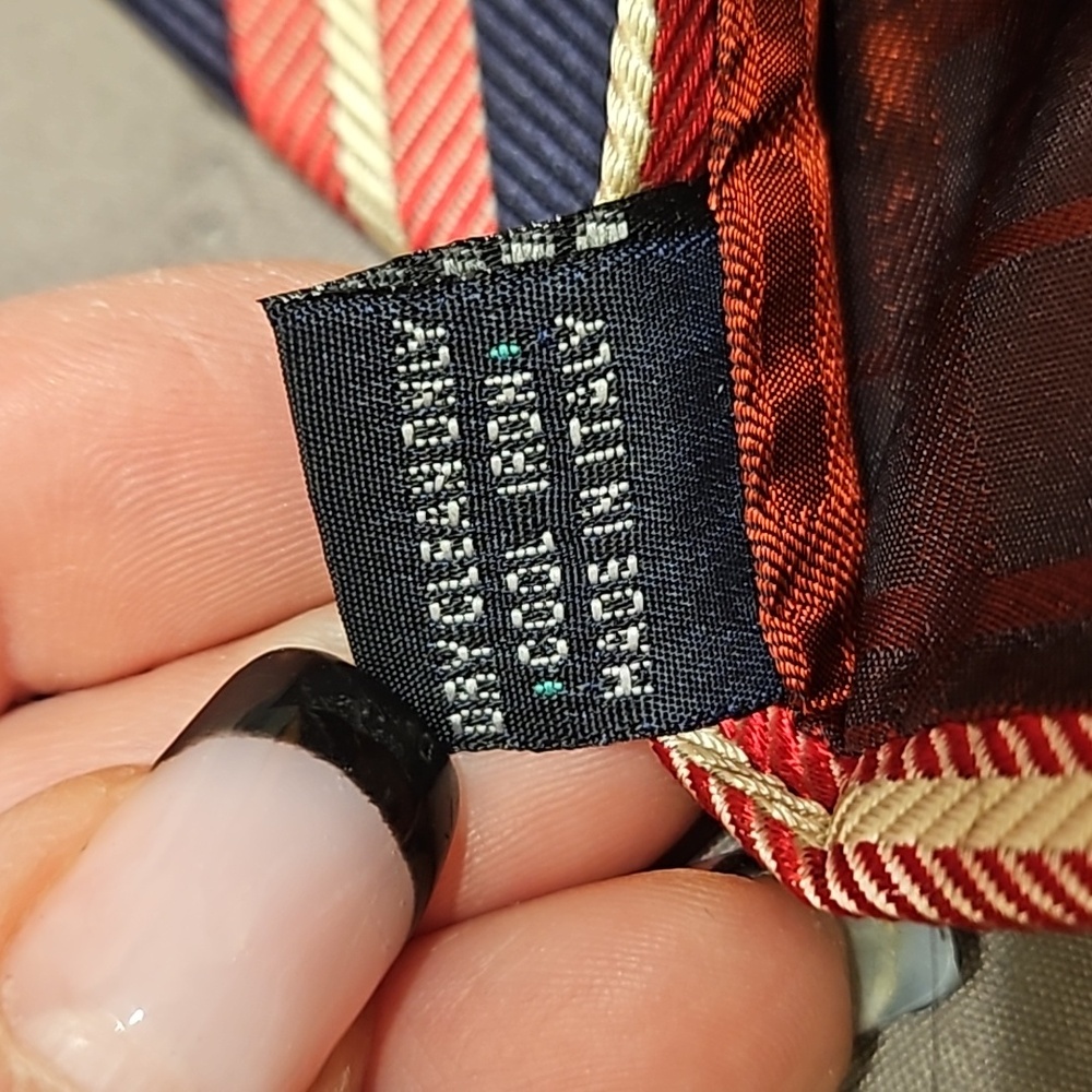 Burberry London Tie - Picture 10 of 15